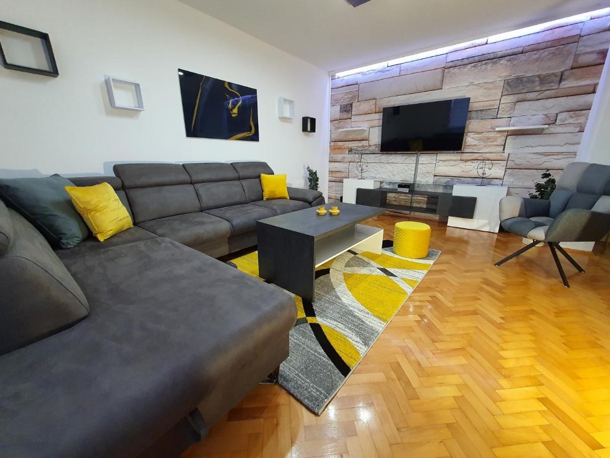 Apartment Pallaton Nasice Buitenkant foto