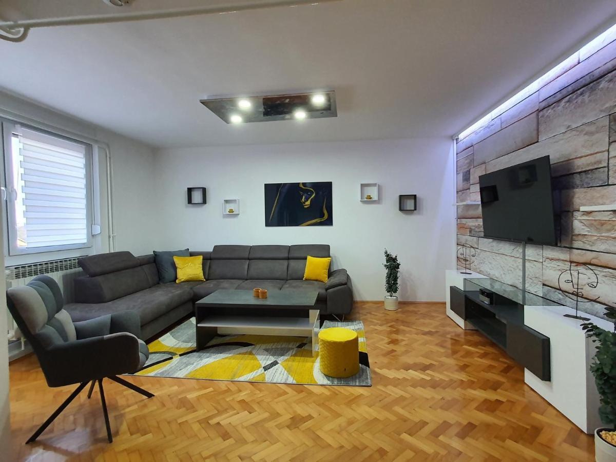 Apartment Pallaton Nasice Buitenkant foto
