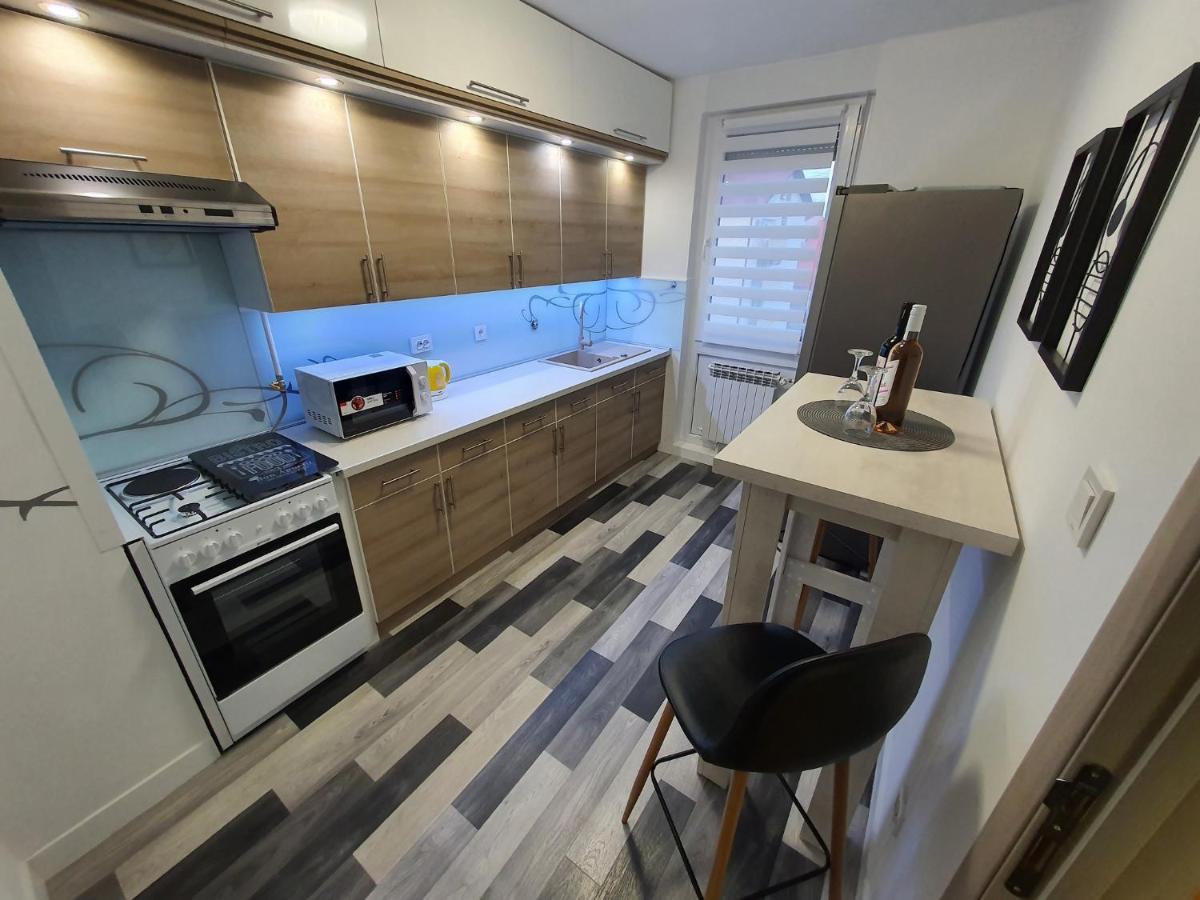 Apartment Pallaton Nasice Buitenkant foto